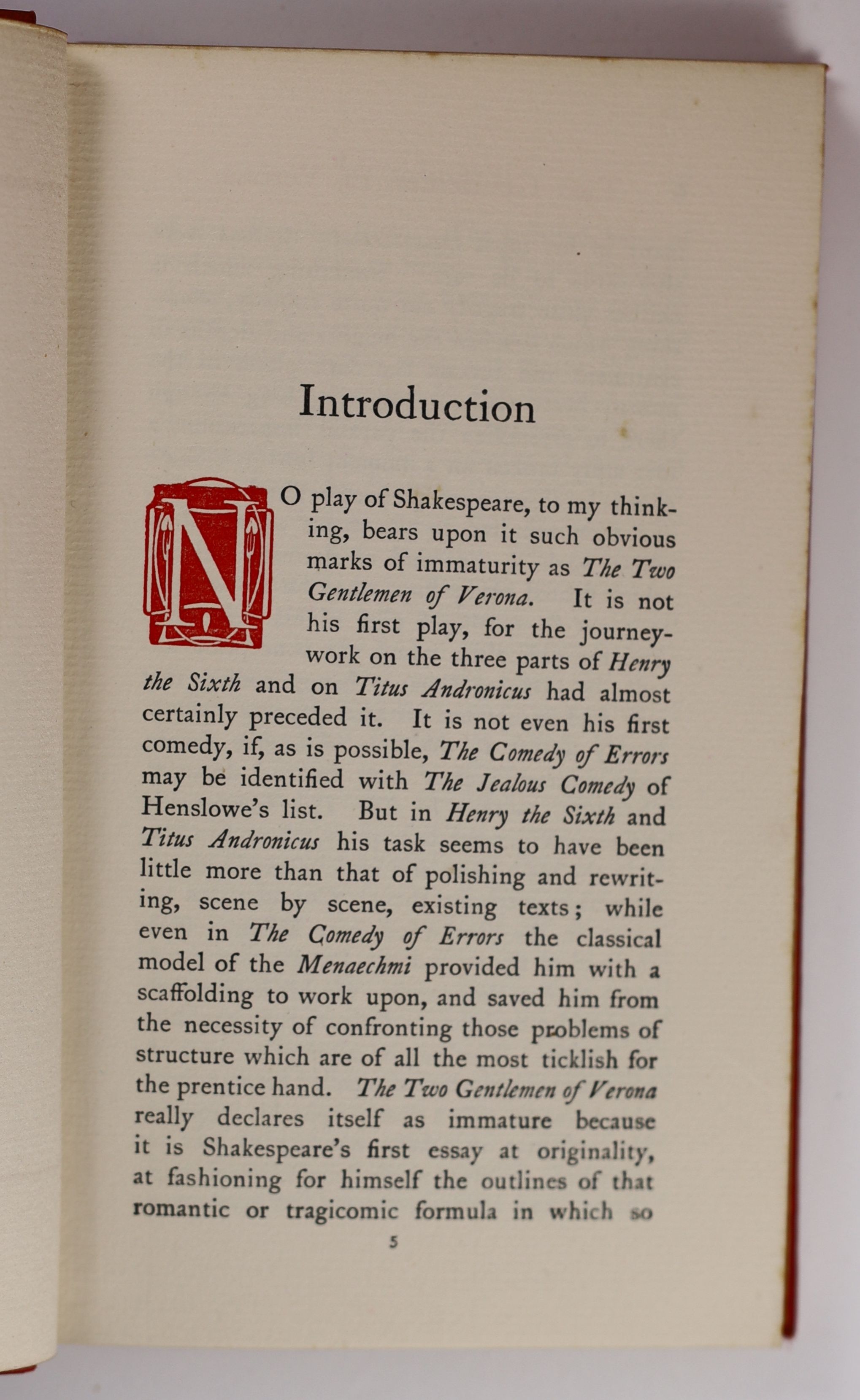 Shakespeare, William. Chambers, E. K. [ed.] - The Red Letter Shakespeare. 16 vols. (of 39). Original decorative red cloth with gilt letters direct on upper and spine. Most with gilt top edge. With decorative endpapers an